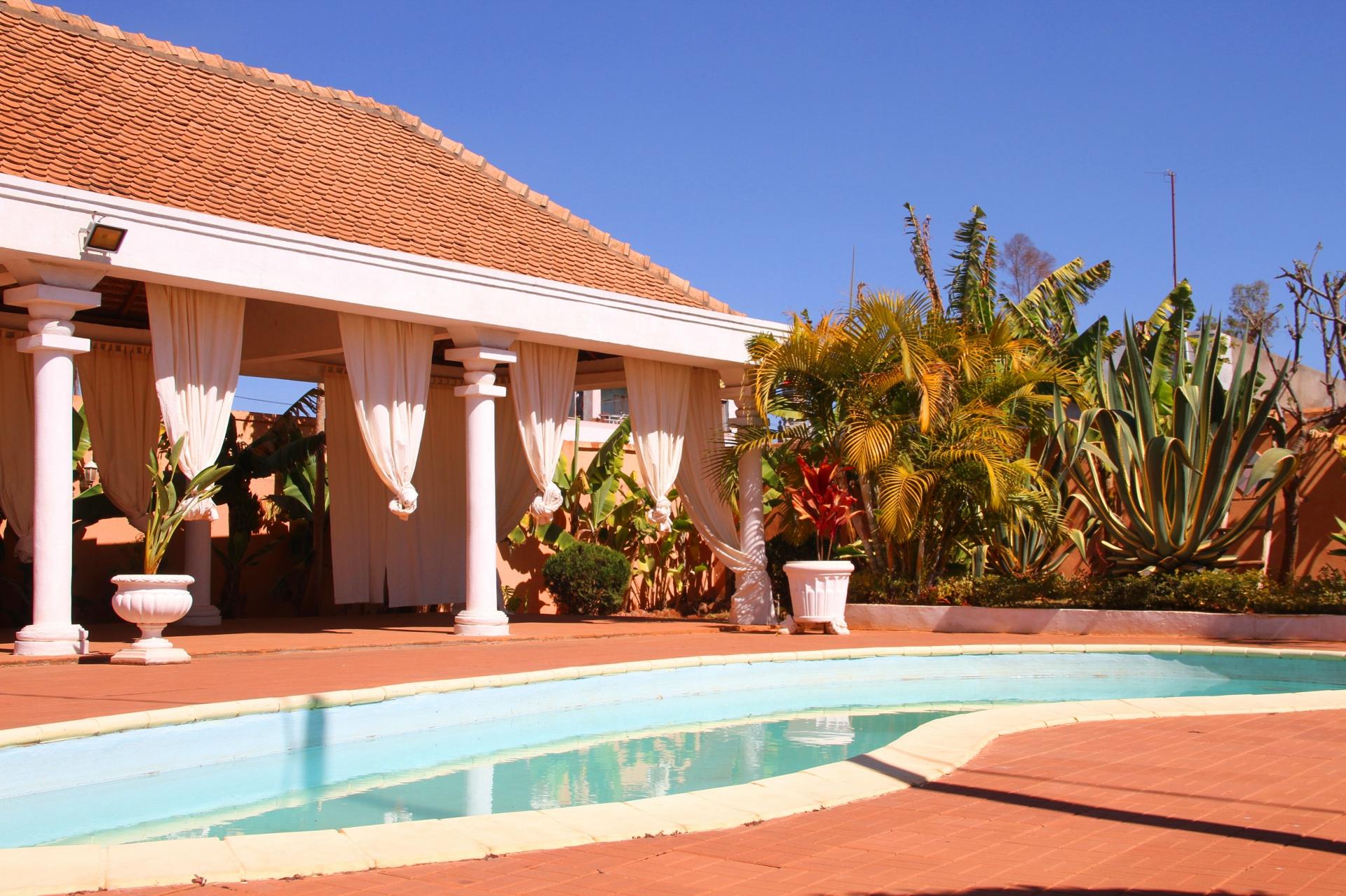 CHALET VILLA ANTANANARIVO LOCATION DE VACANCES (1)