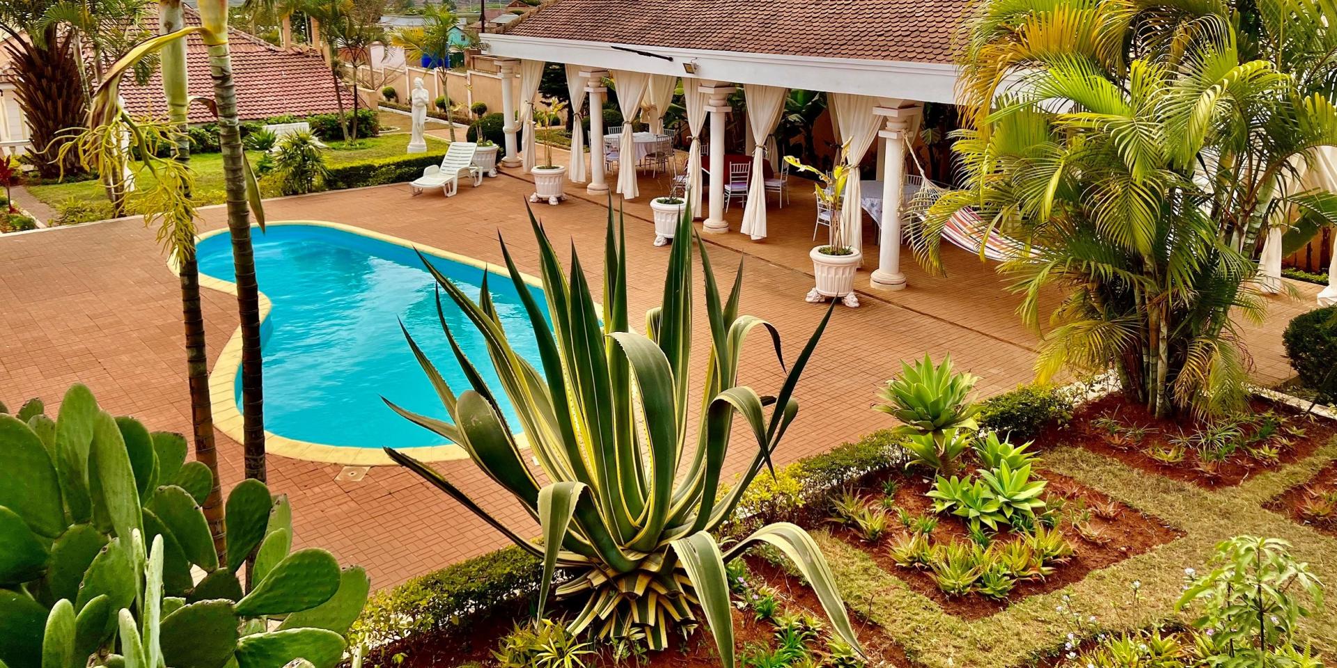 Villa meublee avec piscine a antananarivo 100 50
